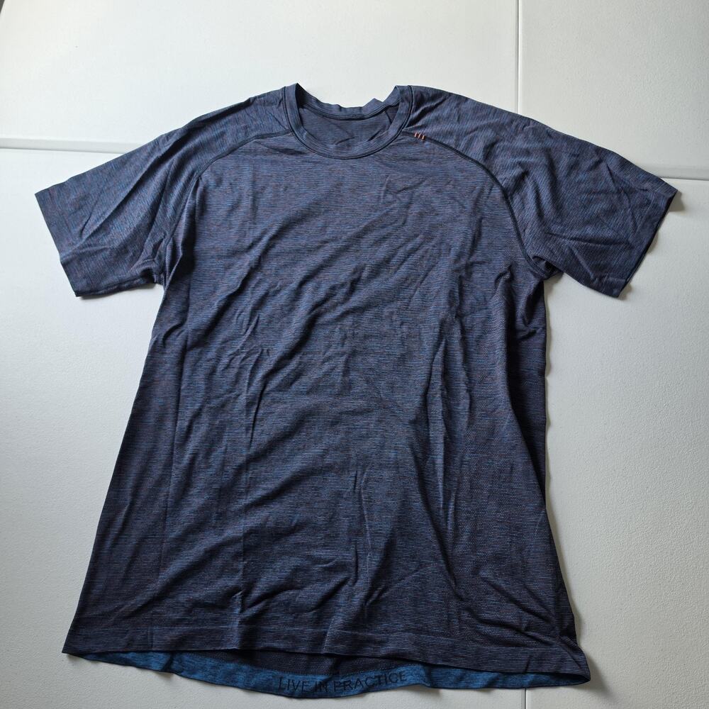 Lululemon Shirt Mens XL Blue Stripe Short Sleeve Crewneck Running Tee Yoga